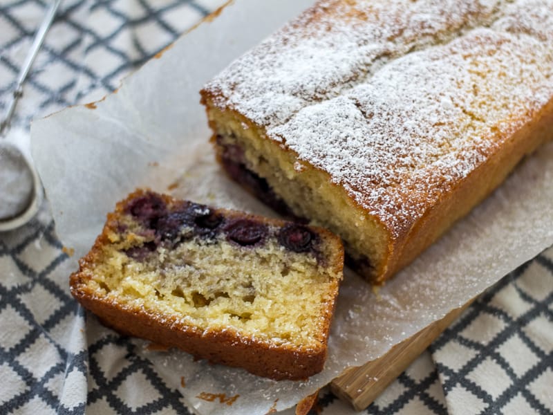 Best-ever blueberry and yoghurt loaf (the flavour is amazing)