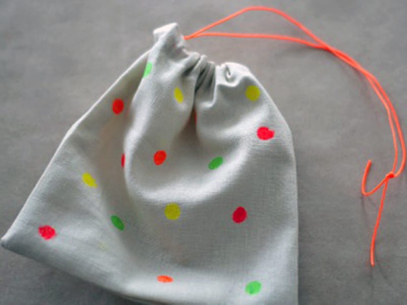 How to make a drawstring bag - easy instructions for beginners