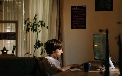 3 ways to get kids to tune in and pay attention when online learning
