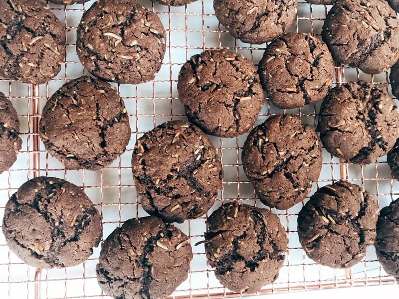 Quick Quick chocolate biscuits that are ready in a jiffybiscuits