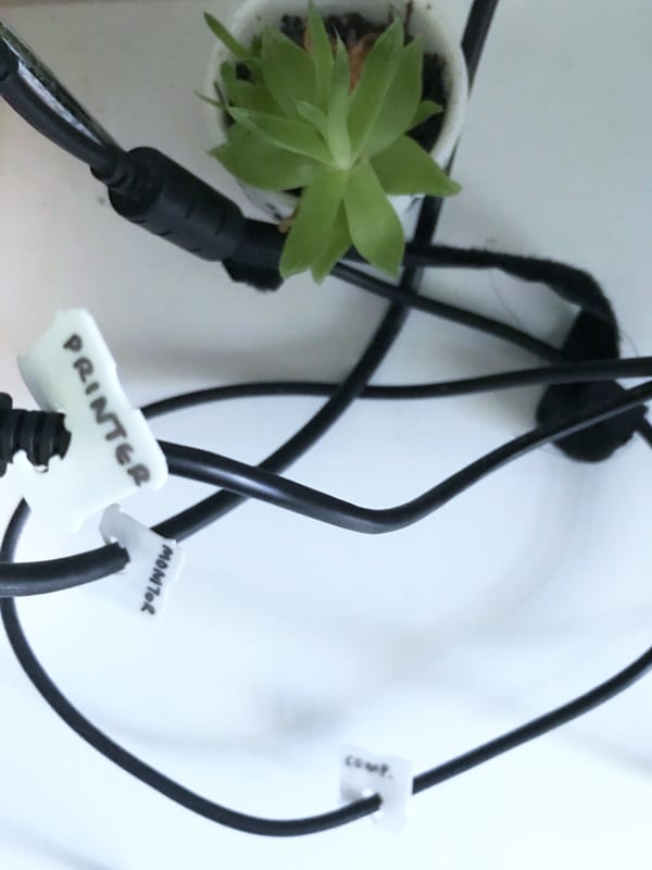 Useful life hacks - label your cords