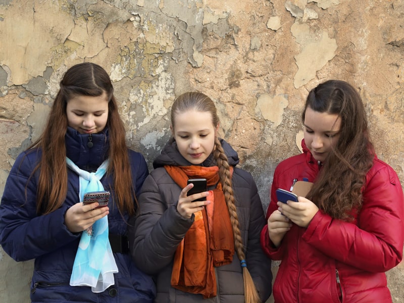Is social media damaging to children