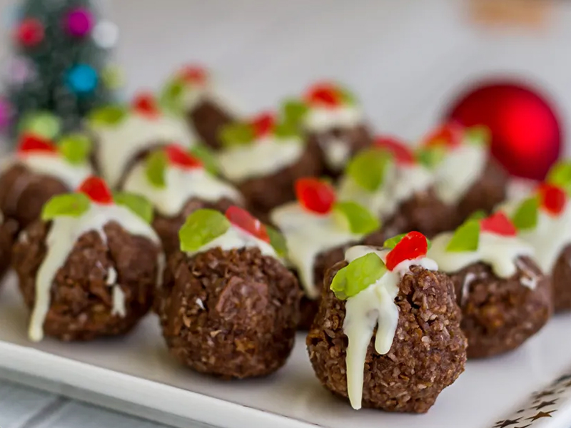 Try making these mini Christmas puds